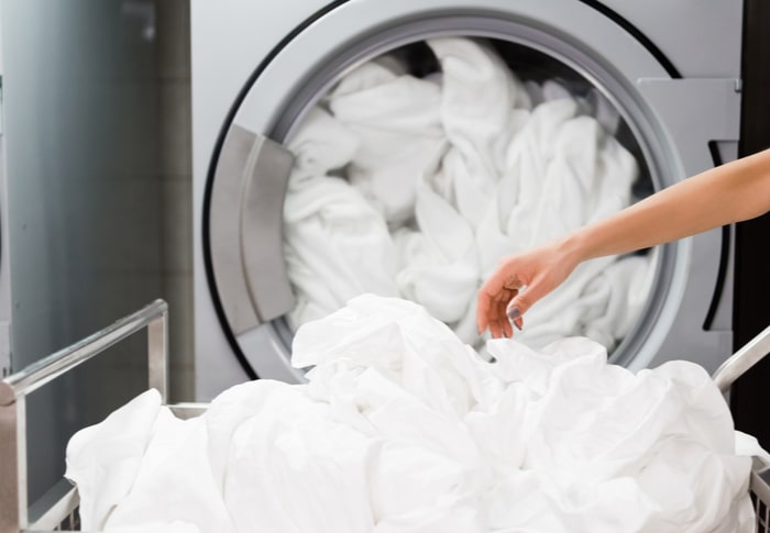 Grossiste en lessive linge écologique professionnel avec système de dosage automatique pour l’hôtellerie et la restauration en Alsace